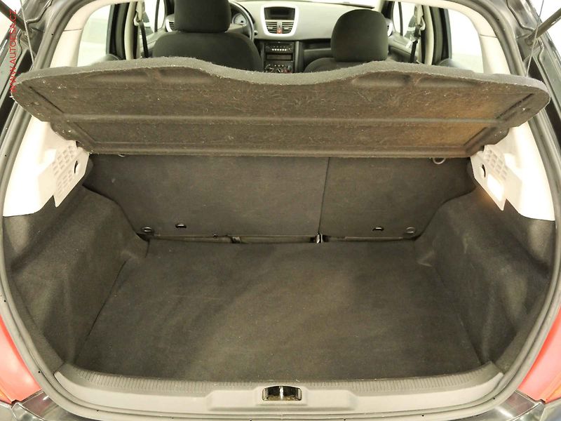 Peugeot 207 (2008) 1.6HDi, AC, STK8/28 - fotka 7 z 19