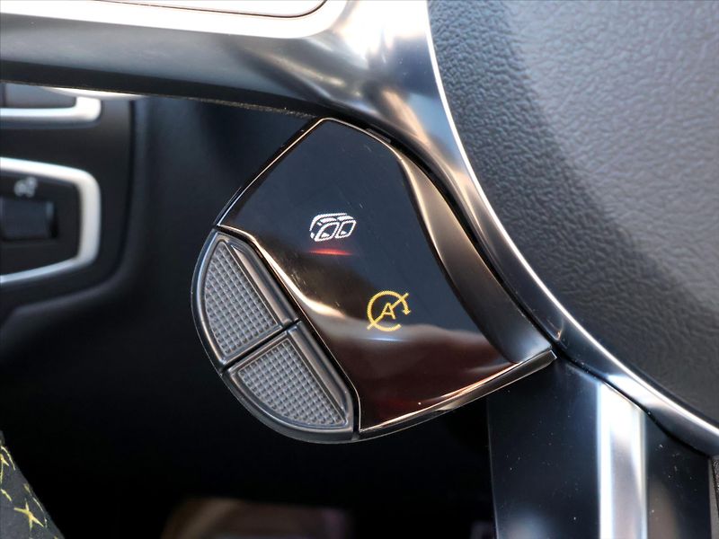 Mercedes-Benz Třídy C 63 S 4,0 AMG 375kW DPH Záruka - fotka 29 z 51