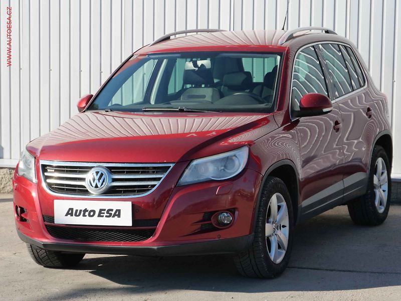 Volkswagen Tiguan (2009) 2.0 TDi 4x4, ČR, Xenon, AC - fotka 3 z 17