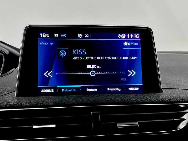 Peugeot 5008 Active, 7 míst - fotka 12 z 56