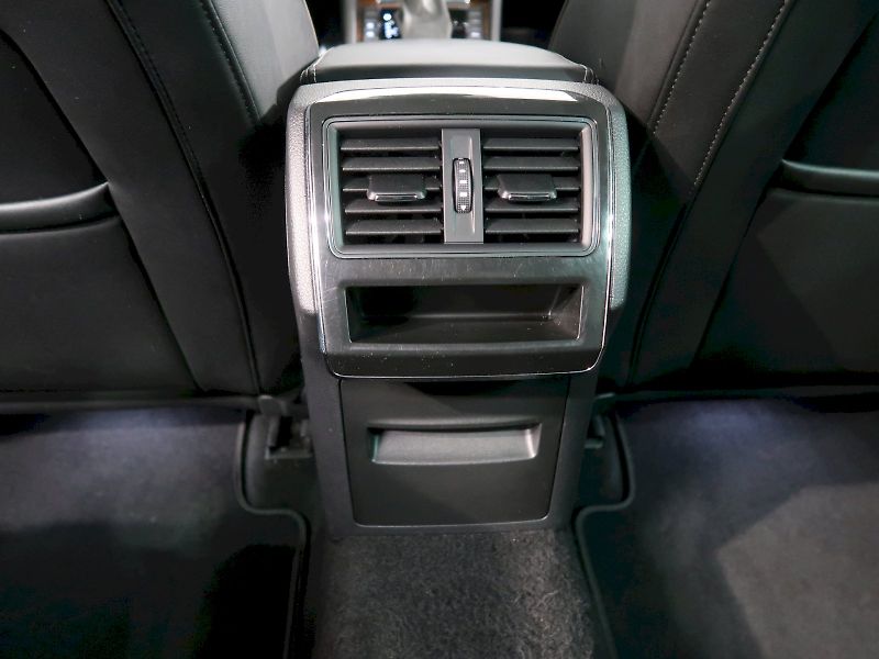 Škoda Superb (2021) SCOUT 2.0TDI 147KW DSG 4x4 - fotka 37 z 39
