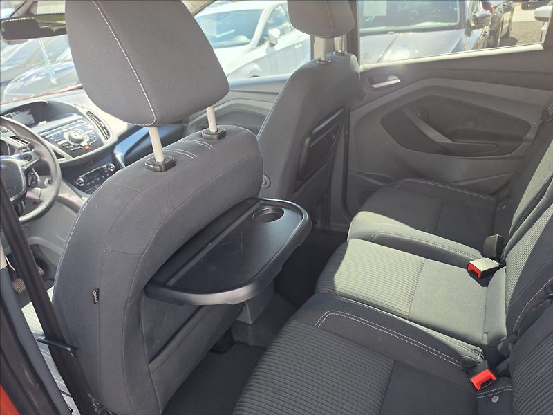 Ford C-MAX 1,6 1 110KW Titanium - fotka 23 z 40