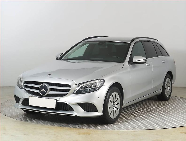 Mercedes-Benz Třídy C (2019) C 200, Automat - fotka 2 z 24