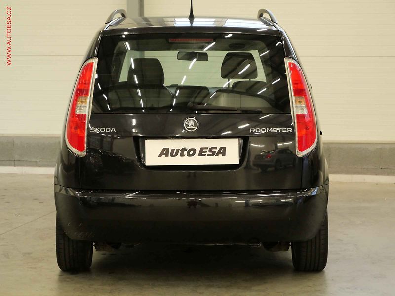Škoda Roomster (2014) 1.2 TSI, AC, výhřev sed. - fotka 5 z 17