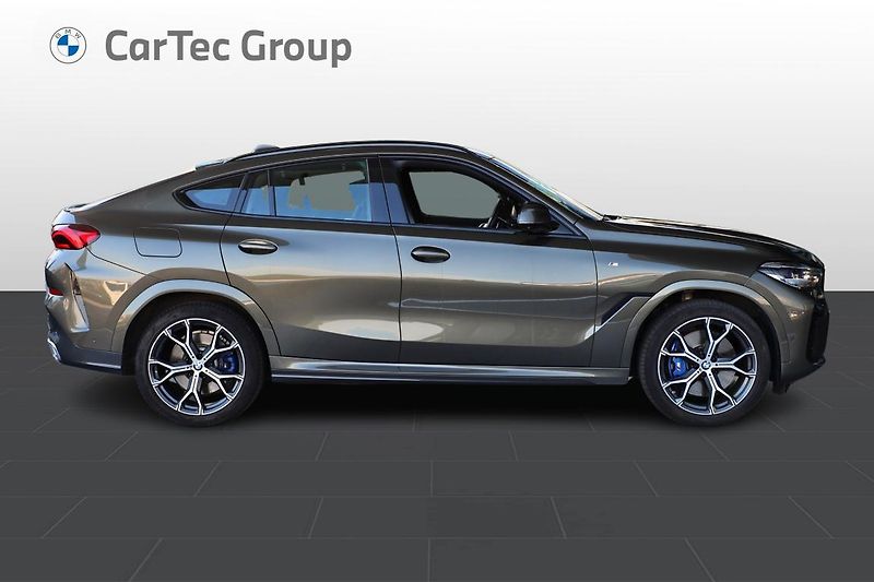 BMW X6 xDrive40d - fotka 6 z 15