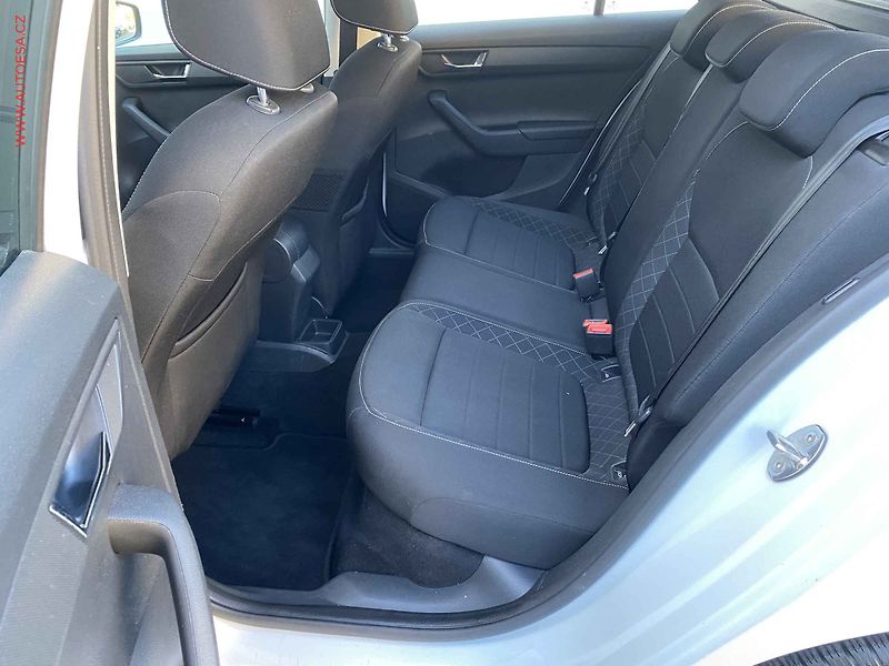 Škoda Fabia (2015) 1.2 TSi, Style, AC, park - fotka 10 z 18