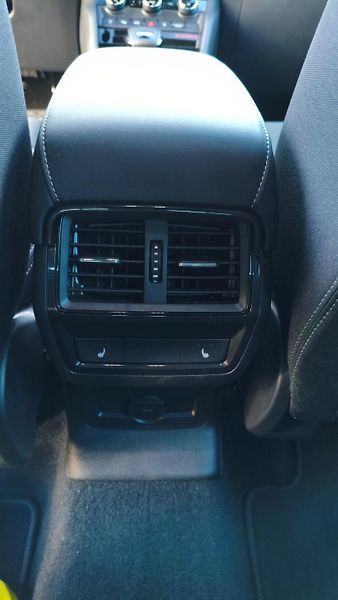 Škoda Karoq (2025) Sportline 1.5TSi DSG tažné - fotka 17 z 21