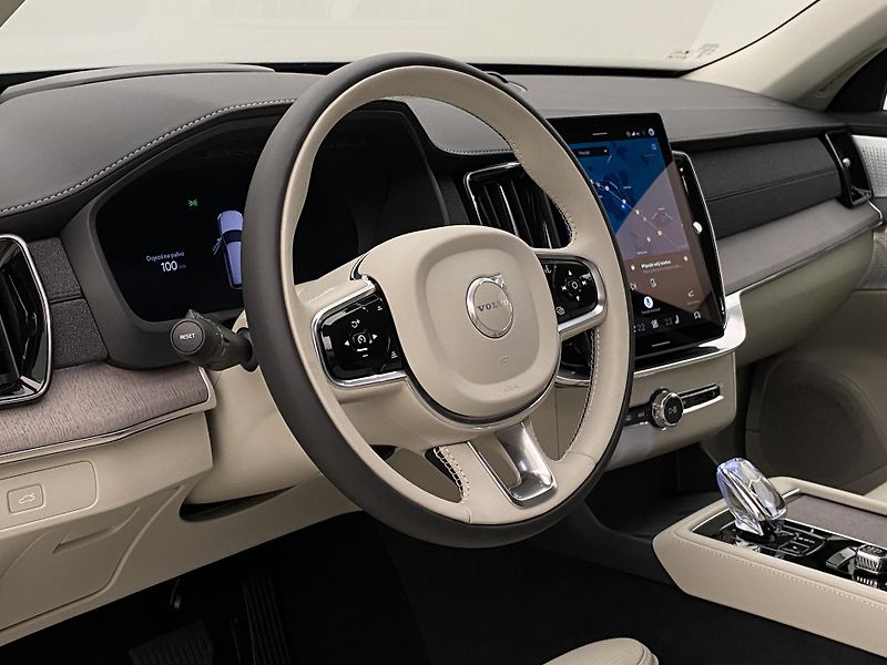 Volvo XC90 (2026) B5 AWD AUT BRIGHT PLUS 7míst - fotka 4 z 68