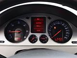 Volkswagen Passat (2009) 1.9 TDI, po STK, Tažné - náhled 8