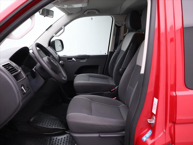 Volkswagen Multivan 2,0 TDI 103KW 7 Míst - fotka 10 z 27
