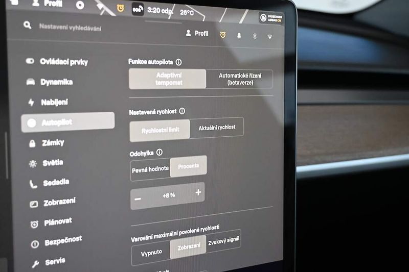 Tesla Model Y (2022) Long Range Dual Motor AWD 94% - fotka 19 z 44