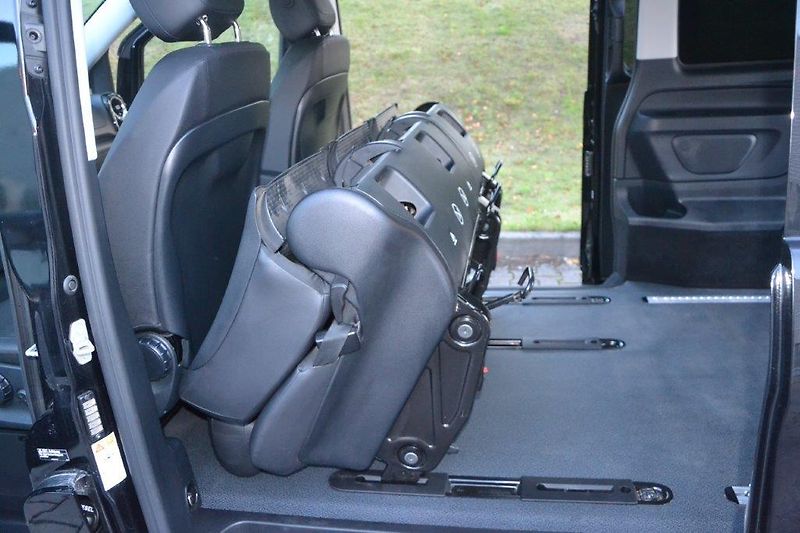 Mercedes-Benz Vito 119 XL 4x4 Airmatic - fotka 27 z 45