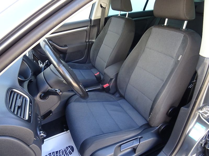 Volkswagen Golf (2011) 1.4i,90kW,STYLE,s.kni,aut.klim - fotka 8 z 22