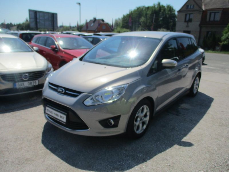 Ford Grand C-MAX (2013) 1,0 - fotka 1 z 10