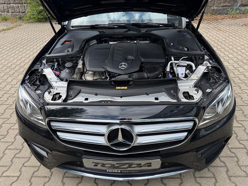 Mercedes-Benz Třídy E TOP / AMG 4matic/v zimě nejeté - fotka 30 z 30