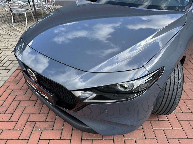 Mazda 3 (2019) 2.0i G122 LED Navi Bose Kamera - fotka 36 z 50