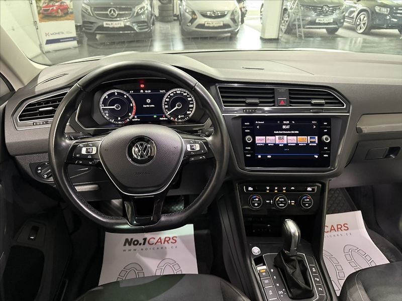 Volkswagen Tiguan 2,0   TDI 140KW HIGHLINE LED - fotka 21 z 38