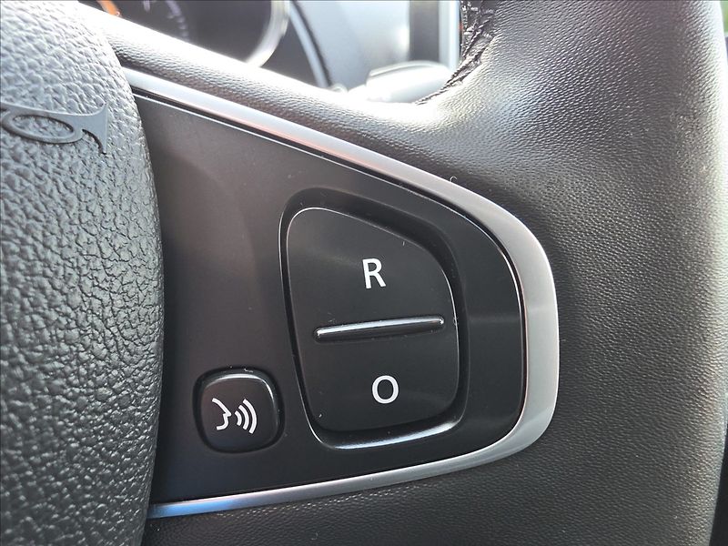 Renault Clio 1,2 i Limited KLIMA Tempomat - fotka 17 z 42