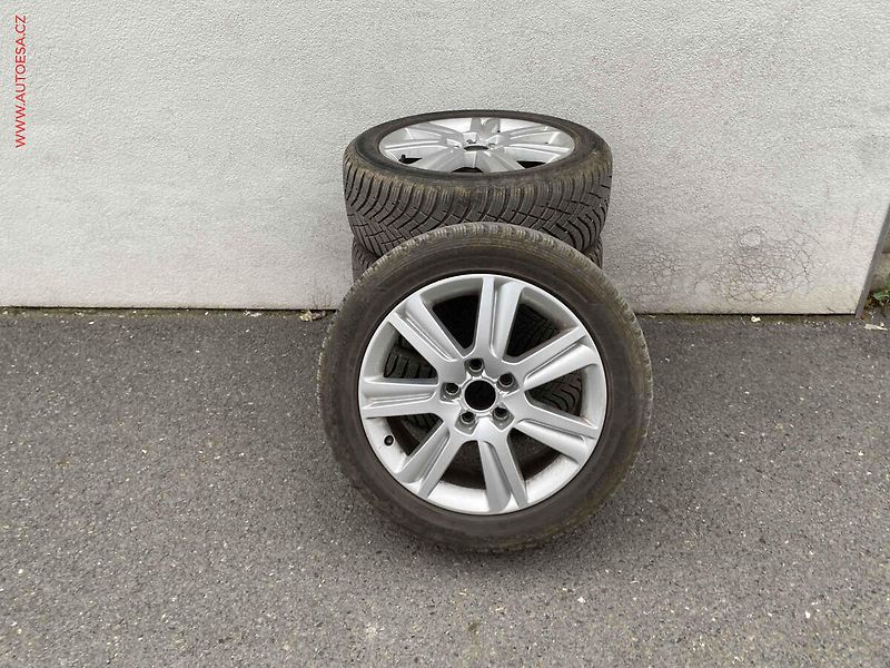 Audi A4 (2009) 3.0 TDi Quattro, Bixen, navi - fotka 19 z 19
