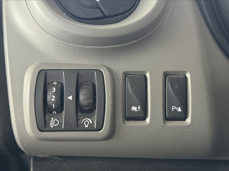Renault Trafic 1,6   89kW,SERVISKA,2.MAJITEL - fotka 11 z 26