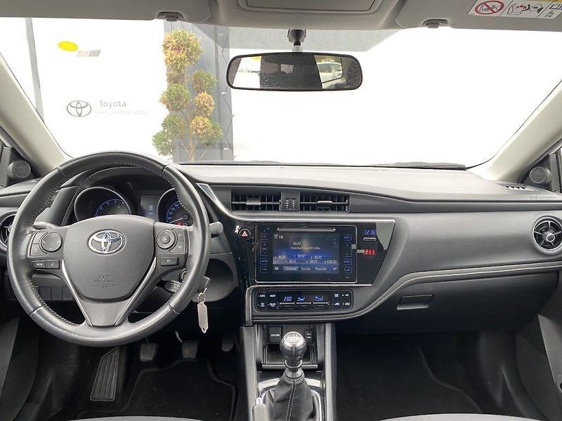 Toyota Auris 1.6i, ČR, Active, 2x kola - fotka 10 z 15
