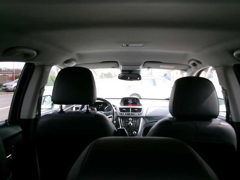 Opel Mokka (2015) 1,6CDTi NAVI 4x4 TEMP BT - fotka 10 z 28