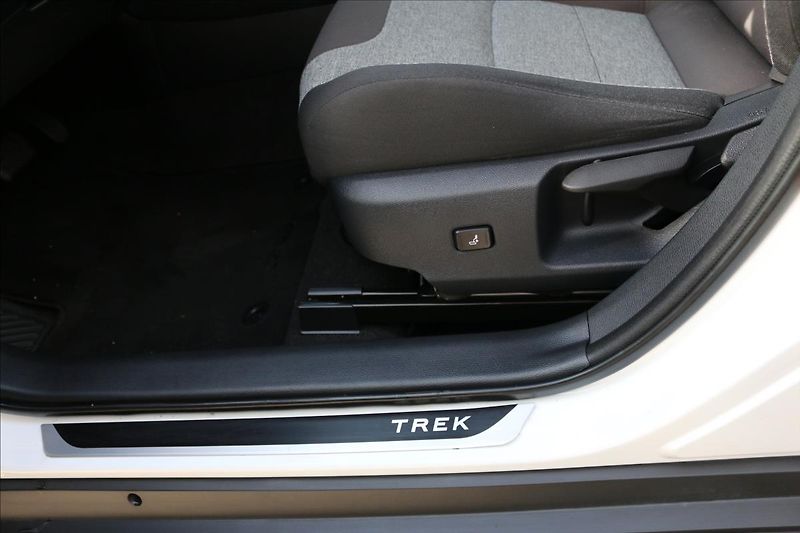Toyota Corolla 2,0 Hybrid,1.Maj. ČR, DPH - fotka 16 z 52