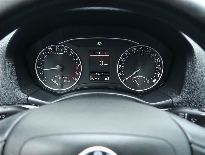 Škoda Octavia (2011) Elegance 1.6 TDI, Automat - fotka 11 z 17