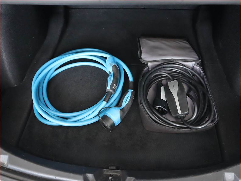 Tesla Model 3 (2020) Std Range Plus 52kWh, SoH 83% - fotka 24 z 24