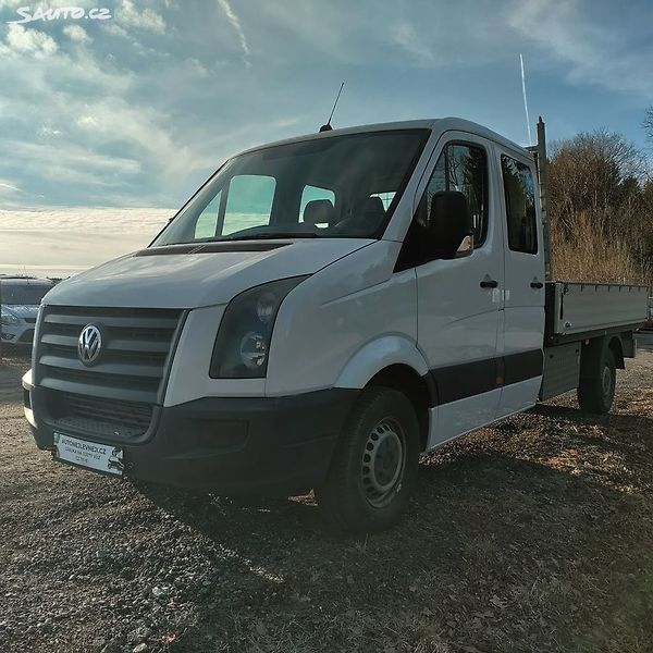 Volkswagen Crafter 7MÍST,KRÁSNÝ,SERVIS,DLOUHÝ3,5M - fotka 2 z 23