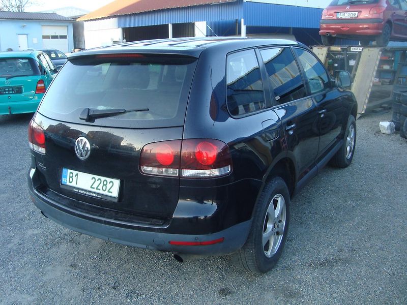 Volkswagen Touareg (2008) 2,5TDI - fotka 4 z 7