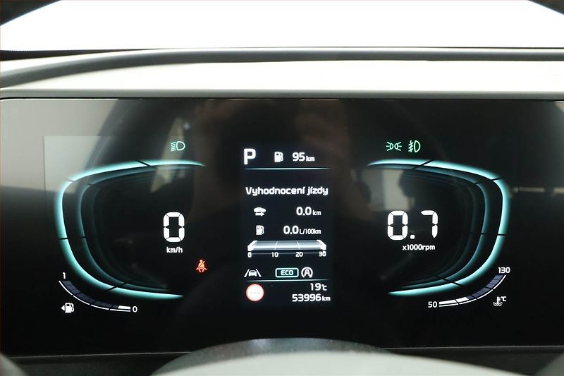 Kia Sportage (2023) Exclusive 1.6 T-GDI - fotka 9 z 16