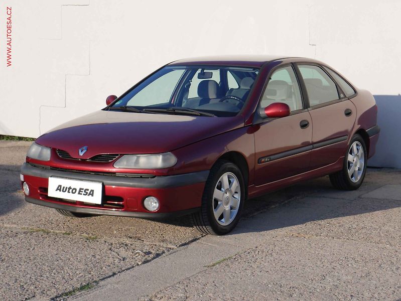 Renault Laguna (2000) 1.6i, 2.maj, AC - fotka 3 z 14