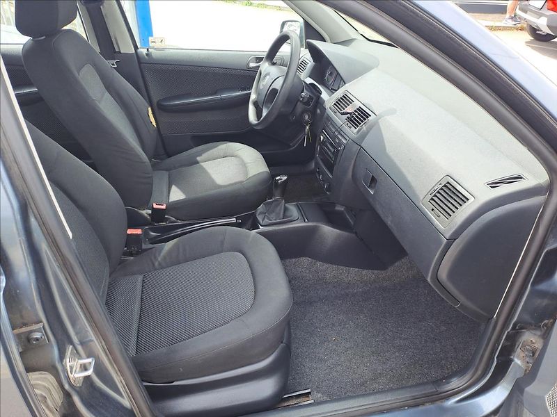 Škoda Fabia 1,9 SDI KLIMA - fotka 8 z 13