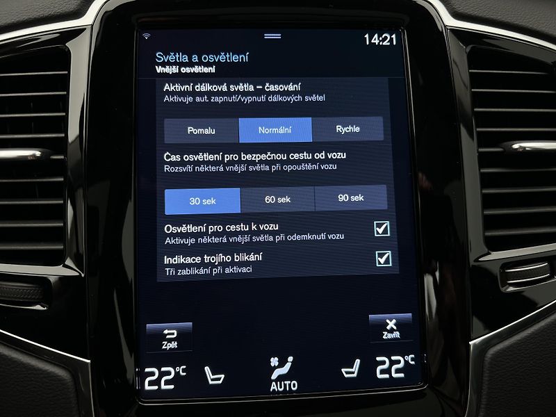 Volvo XC90 T8 AWD INSCRIPTION 7 MÍST AUT - fotka 41 z 49