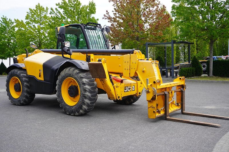 JCB (2019) 540-140 telescopic loader  - fotka 6 z 24