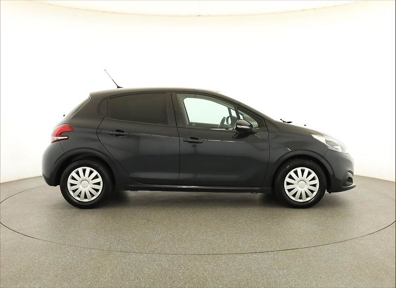 Peugeot 208 (2019) 1.2 PureTech, Serv.kniha - fotka 6 z 15