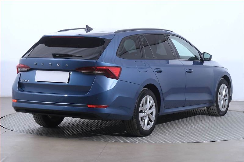 Škoda Octavia (2020) 2.0 TDI, Automat, Serv.kniha - fotka 5 z 25