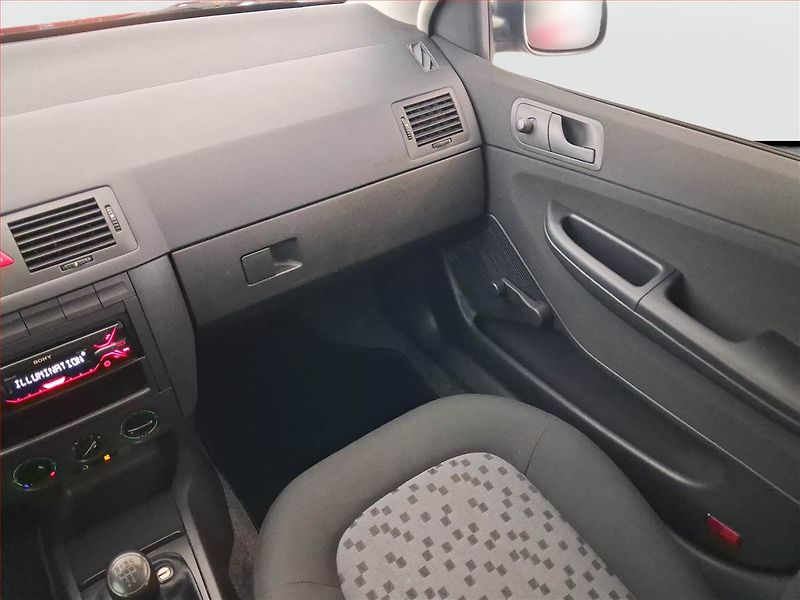 Škoda Fabia (2007) Ambiente 1.4 16V, Serv.kniha - fotka 8 z 16