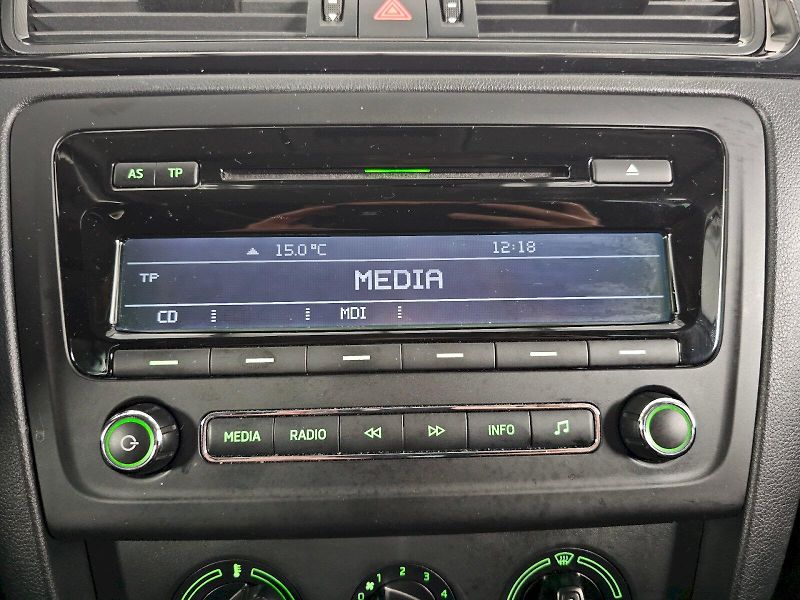 Škoda Rapid (2014) 1.2TSI 77kW STYLE PLUS - fotka 9 z 20