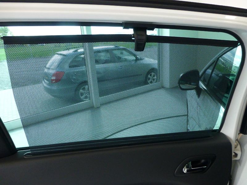 Peugeot 5008 (2014) 1,6HDI*NAVIGACE.*PARKS**NEW - fotka 13 z 24