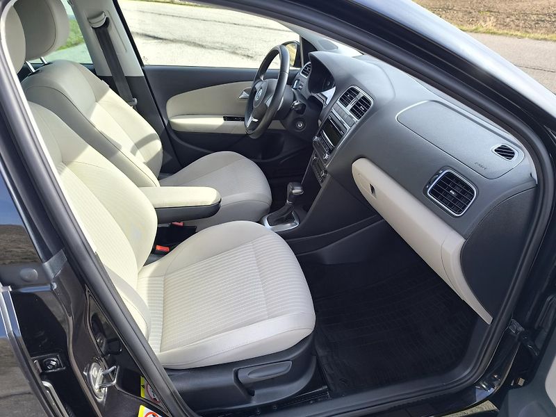 Volkswagen Polo (2011) 1.6 TDI,PRVNÍ MAJITEL,SERVISKA - fotka 17 z 40