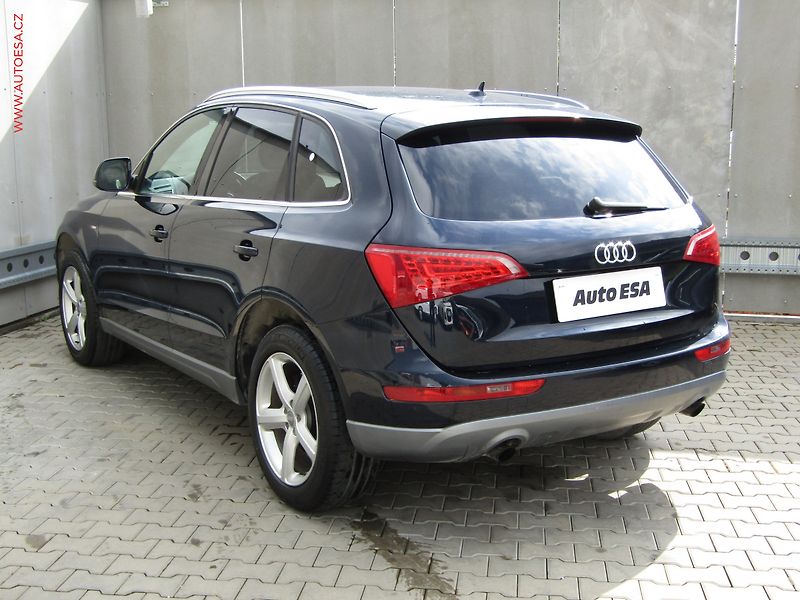 Audi Q5 (2009) 2.0 TFSi quattro, S-line - fotka 6 z 18