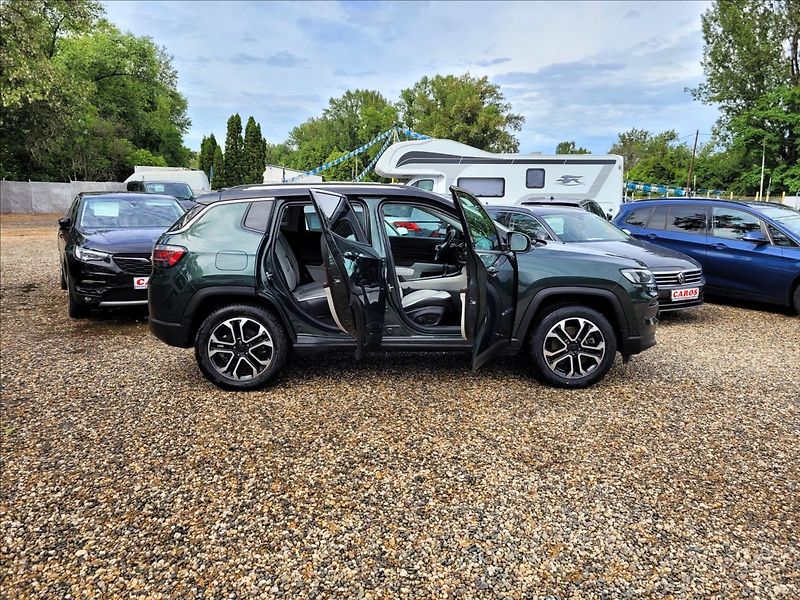 Jeep Compass 1,3 PHEV,Limited,4x4,facelift, - fotka 18 z 50