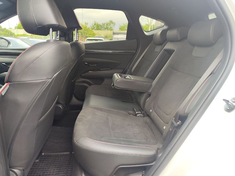 Hyundai Tucson 1.6 T-GDi/110kW N-Line - fotka 12 z 37