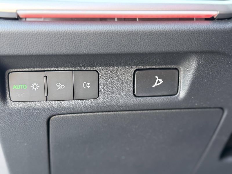 Škoda Elroq (2026) Sportline 85 82 kWh - fotka 12 z 24