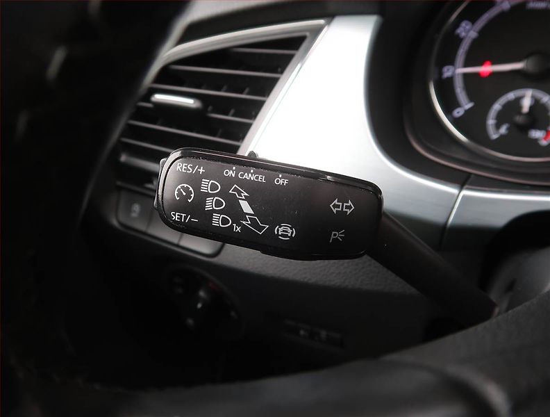 Škoda Fabia (2019) 1.0 TSI, Tempomat - fotka 18 z 19