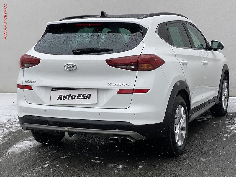 Hyundai Tucson (2019) 1.6 CRDi, AT, panor, navi - fotka 4 z 19
