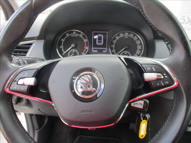 Škoda Fabia 1,0 TSI, klima,servis,DPH,CZ, - fotka 19 z 30