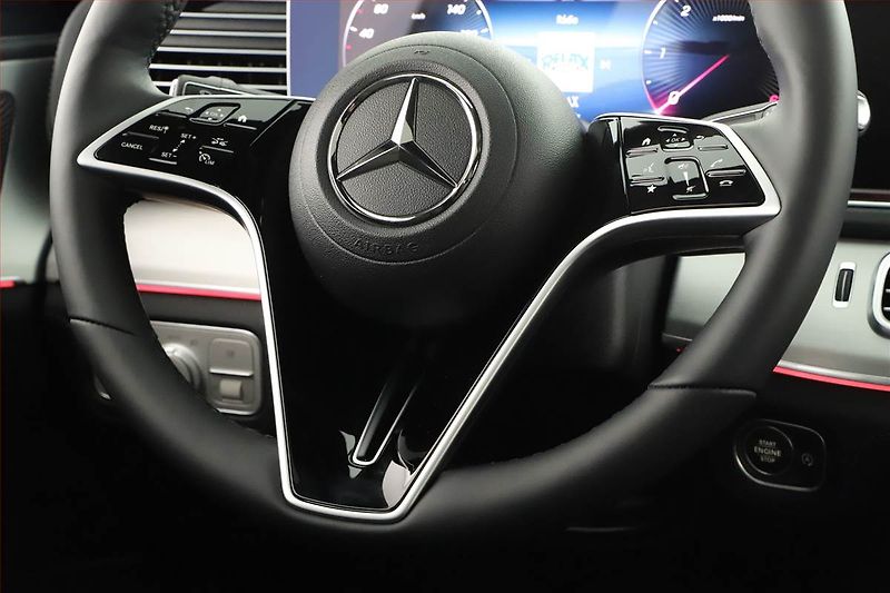 Mercedes-Benz GLE (2025) 300 d 4MATIC, AMG, VZDUCH - fotka 23 z 31